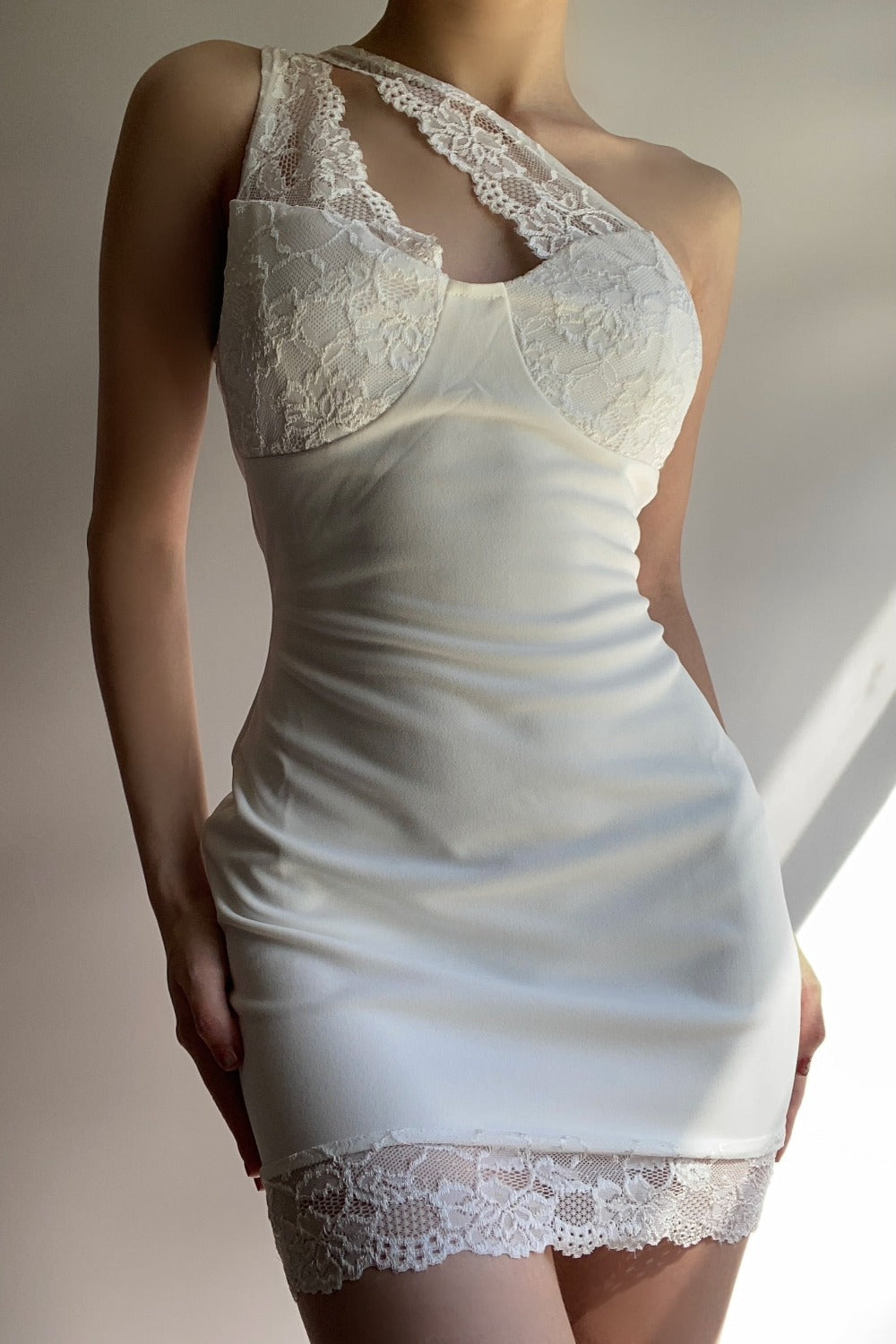 Dupra Lace Bodycon Dress (White)